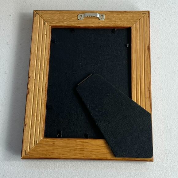 Vintage Dark Wood Grain Picture Frame Fits 4.5 x 6.5 Photos - Picture 7 of 8